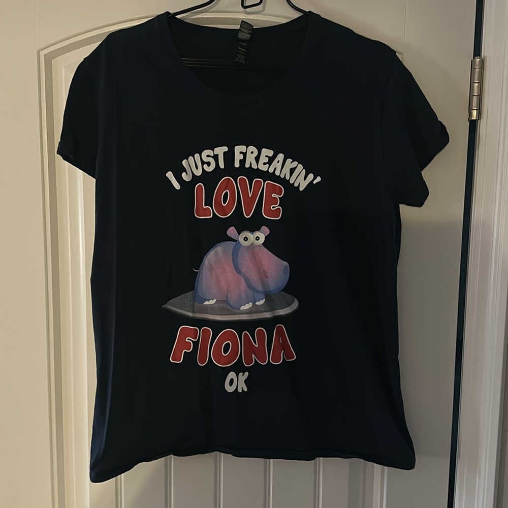 Women’s I Just Freakin Love Fiona Tshirt size XL